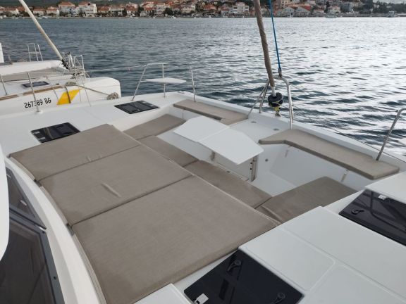 Image of Queen Bee yacht #9