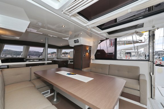 Image of Queen Bee yacht #14