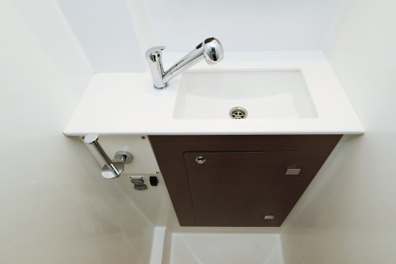 Image of Queen Bee yacht #38