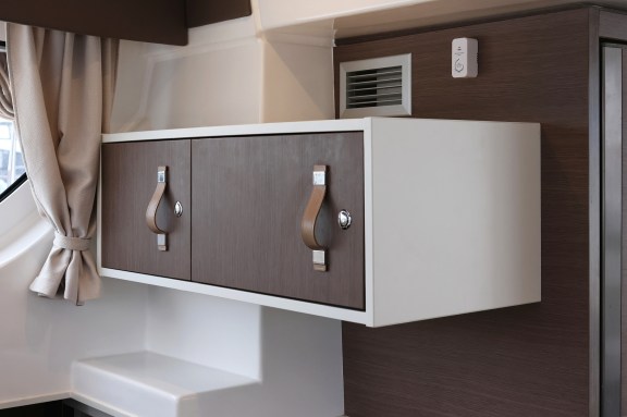 Image of Queen Bee yacht #42