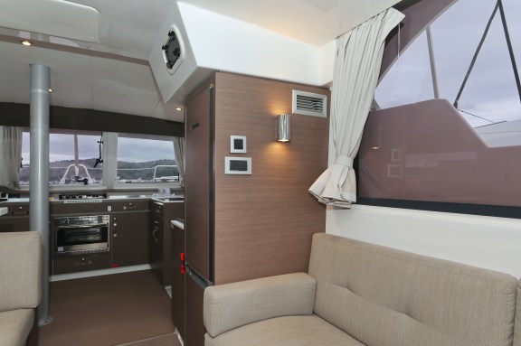 Image of Queen Bee yacht #46