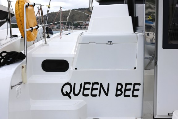 Image of Queen Bee yacht #47