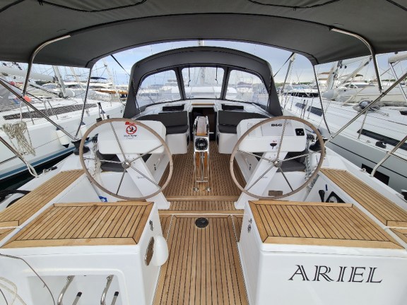 Image of Ariel yacht #4