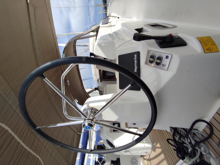 Image of White Pearl yacht #8