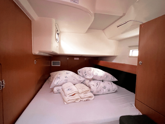 Image of Amazing Grace yacht #16