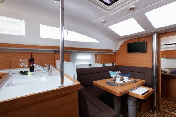 Image of Tino yacht #10