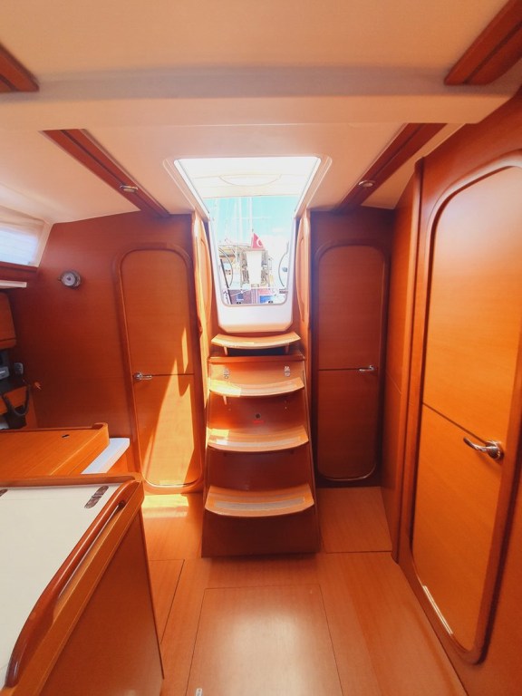 Image of Namaste yacht #6