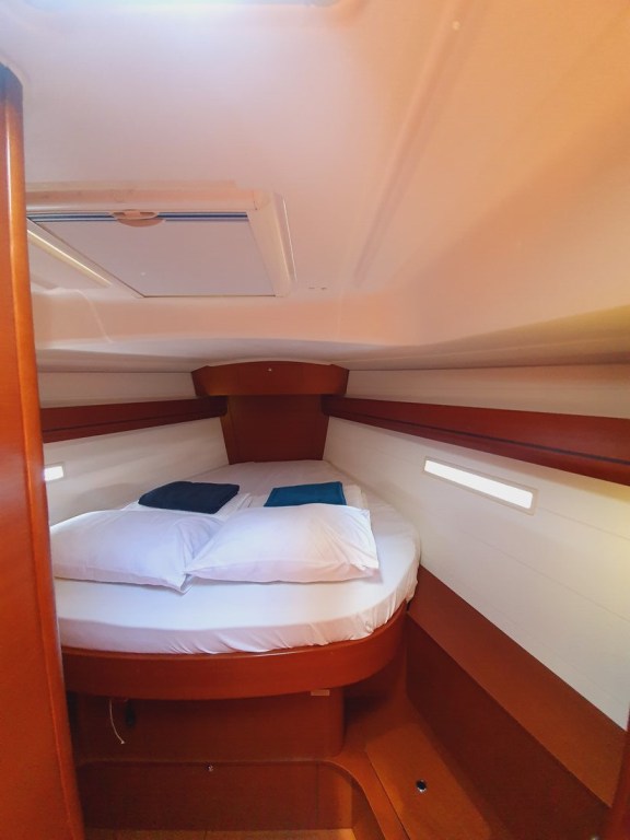 Image of Namaste yacht #15