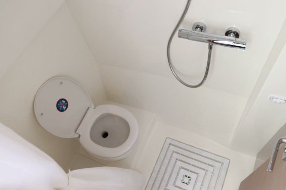 Image of Serenata yacht #24