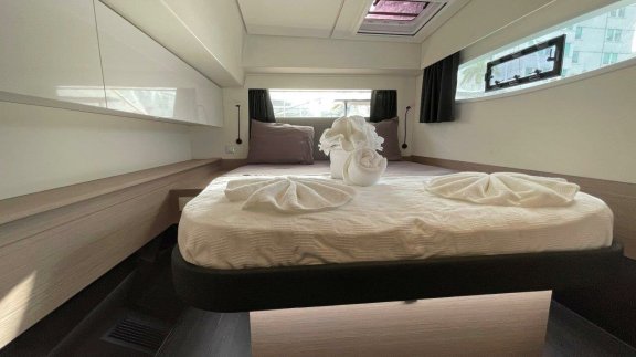 Image of Ogibni yacht #22