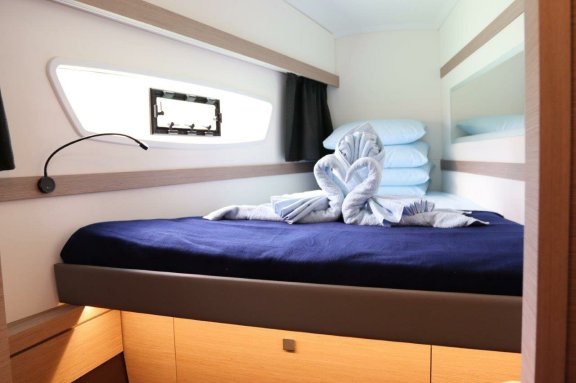 Image of Wish You Were Here yacht #25