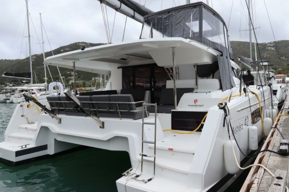 Image of Penny Lane yacht #3