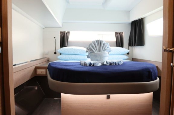 Image of Penny Lane yacht #18