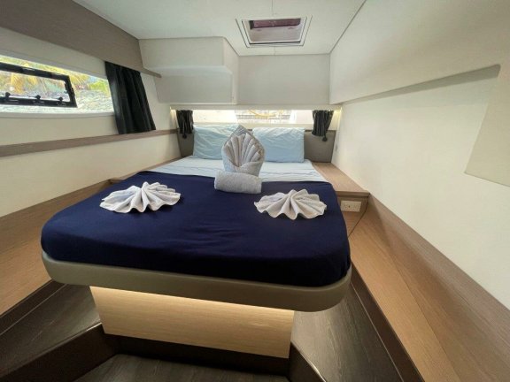 Image of Soleil Rae yacht #17