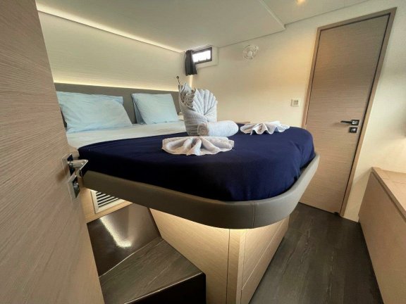 Image of Soleil Rae yacht #18