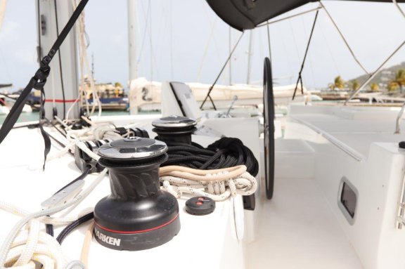 Image of C’est La Vie yacht #12