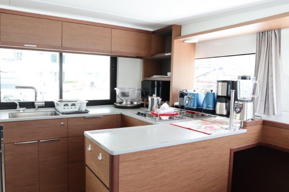 Image of C’est La Vie yacht #16