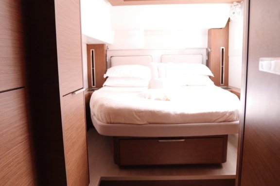 Image of C’est La Vie yacht #20