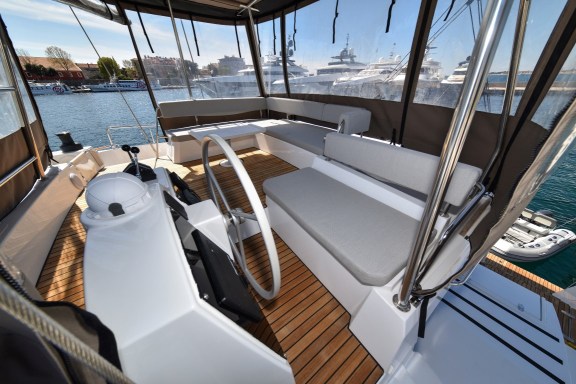 Image of Jako 1 yacht #18