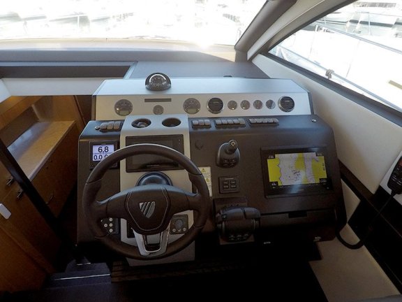 Image of Get Lucky yacht #9