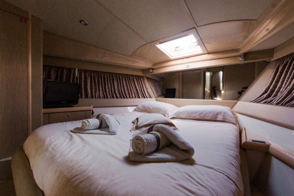 Image of Bluebell yacht #8