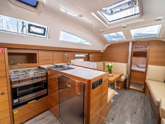 Image of Ciao Bella yacht #11