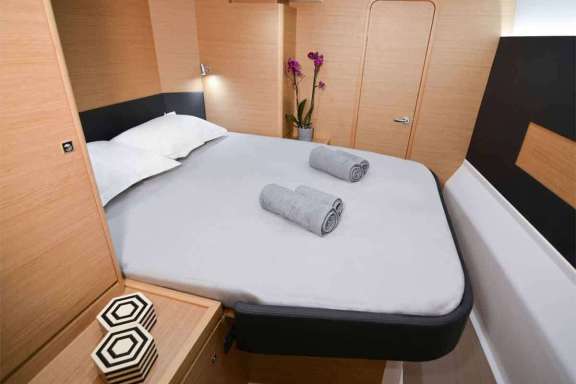 Image of Jovy yacht #12