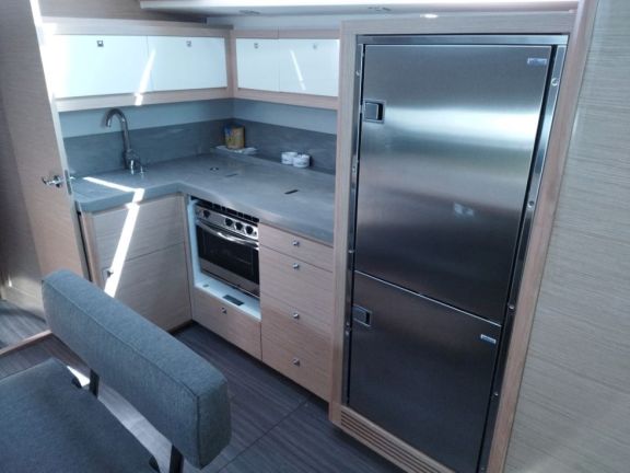 Image of Shooting Star yacht #13