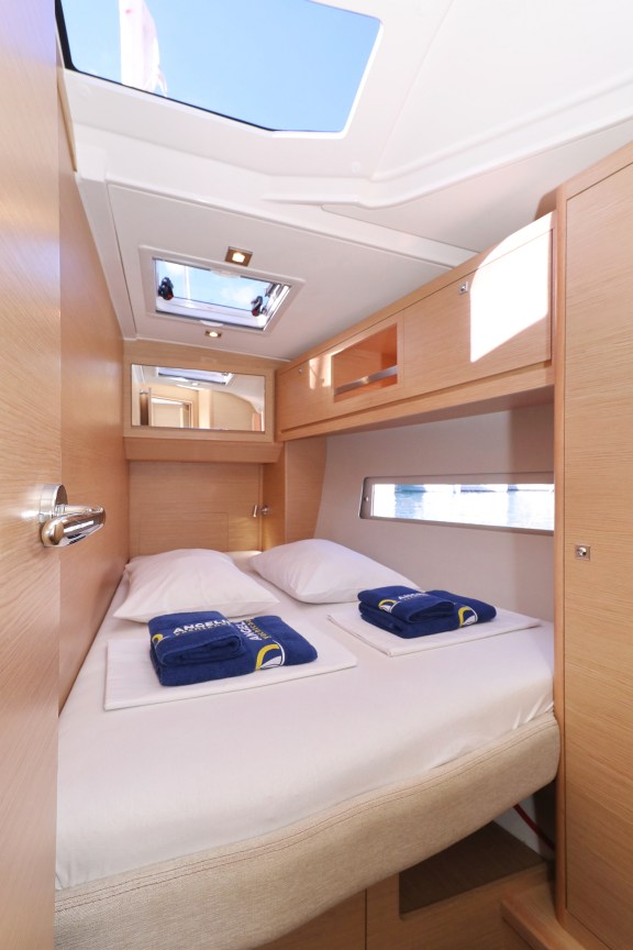 Image of Shooting Star yacht #30