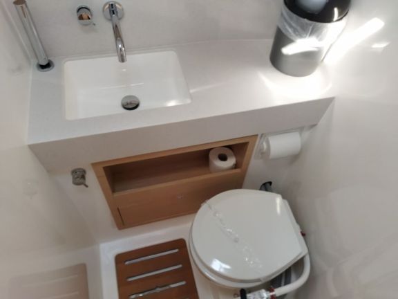 Image of Shooting Star yacht #33