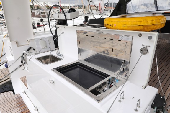 Image of Shooting Star yacht #34