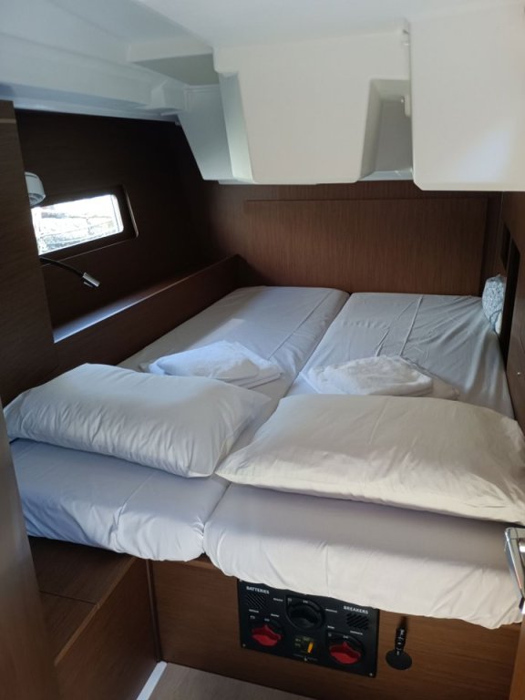 Image of Zoe yacht #6