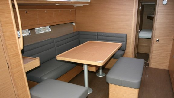 Image of Harvey yacht #11