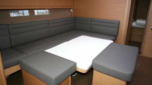 Image of Harvey yacht #12