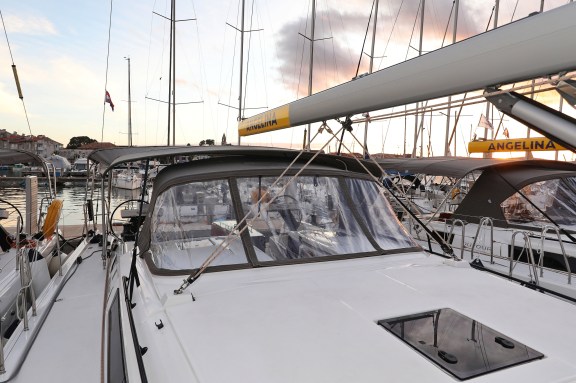 Image of Chill Course yacht #12
