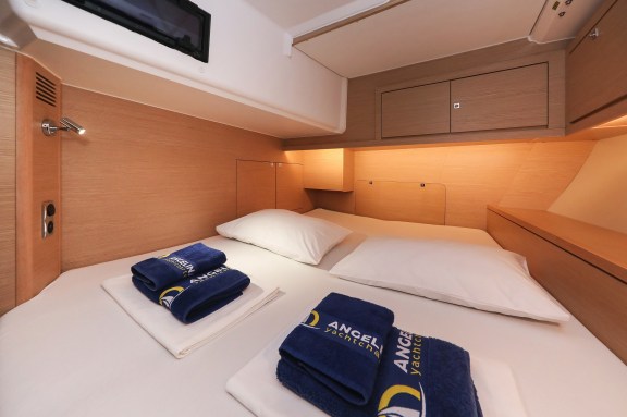 Image of Chill Course yacht #27