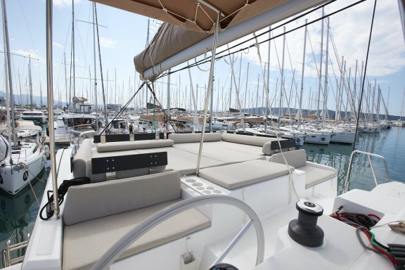 Image of Meme yacht #4