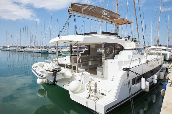 Image of Meme yacht #7