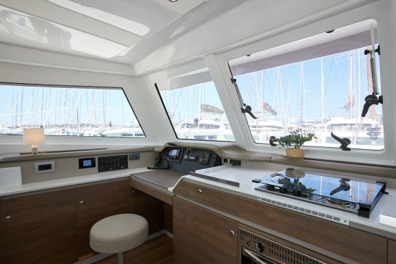 Image of Meme yacht #9