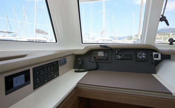 Image of Meme yacht #11