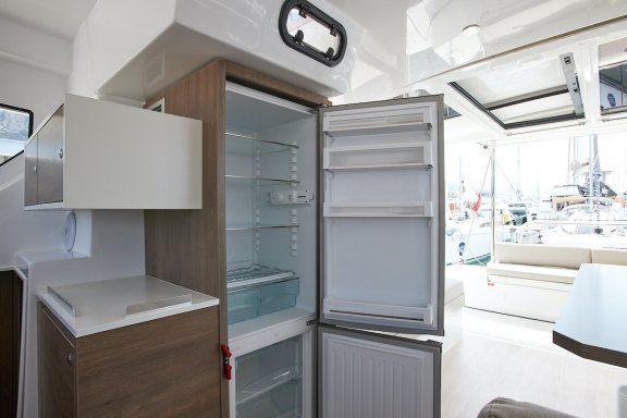 Image of Meme yacht #13