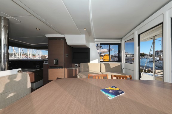 Image of Hubble yacht #15