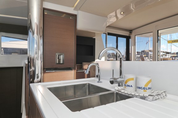 Image of Hubble yacht #21