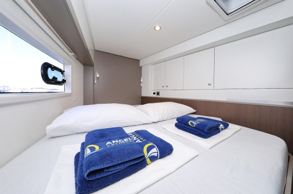 Image of Hubble yacht #26