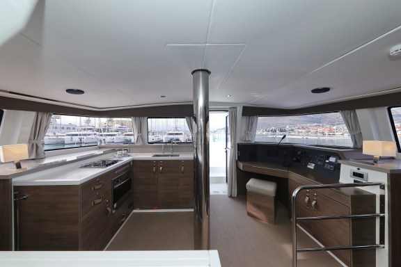 Image of James Webb yacht #15