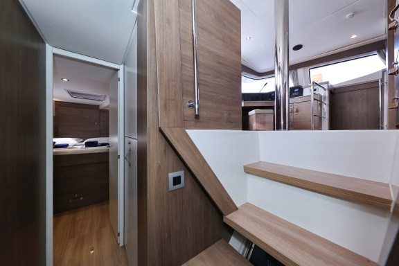 Image of James Webb yacht #26