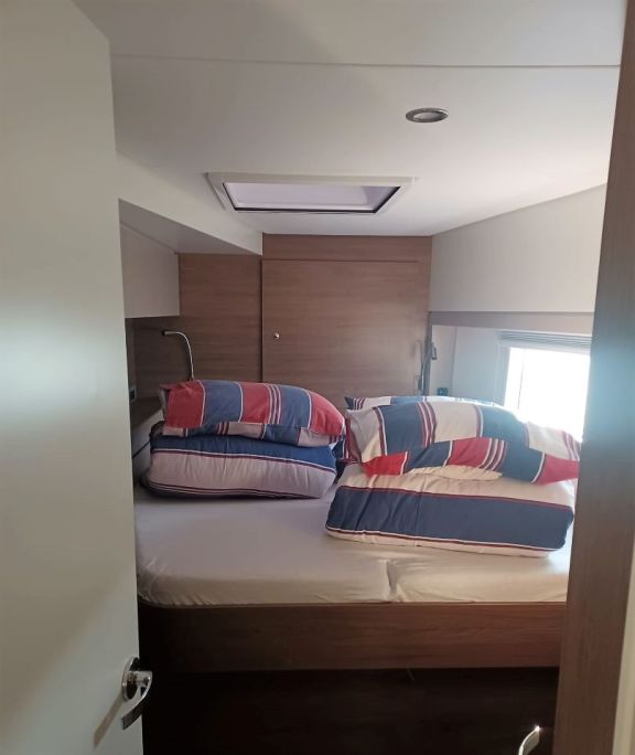 Image of James Webb yacht #18