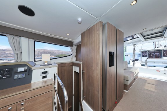 Image of James Webb yacht #42