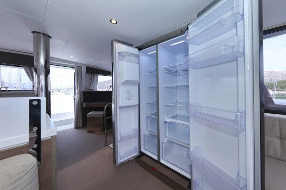 Image of James Webb yacht #43