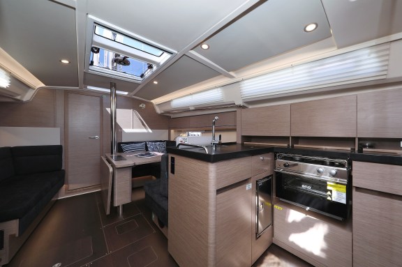 Image of Smiley yacht #10